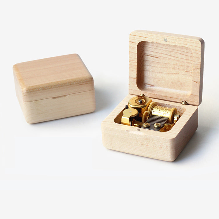 Premium 18-Note Suzume no Tojimari Theme Song Wooden Music Box